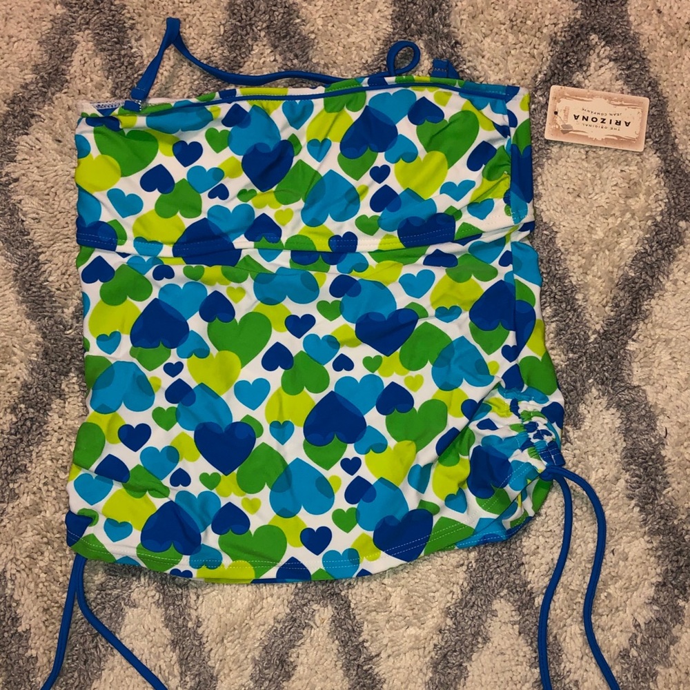 Arizona Girl’s Medium Bathing Suit Top